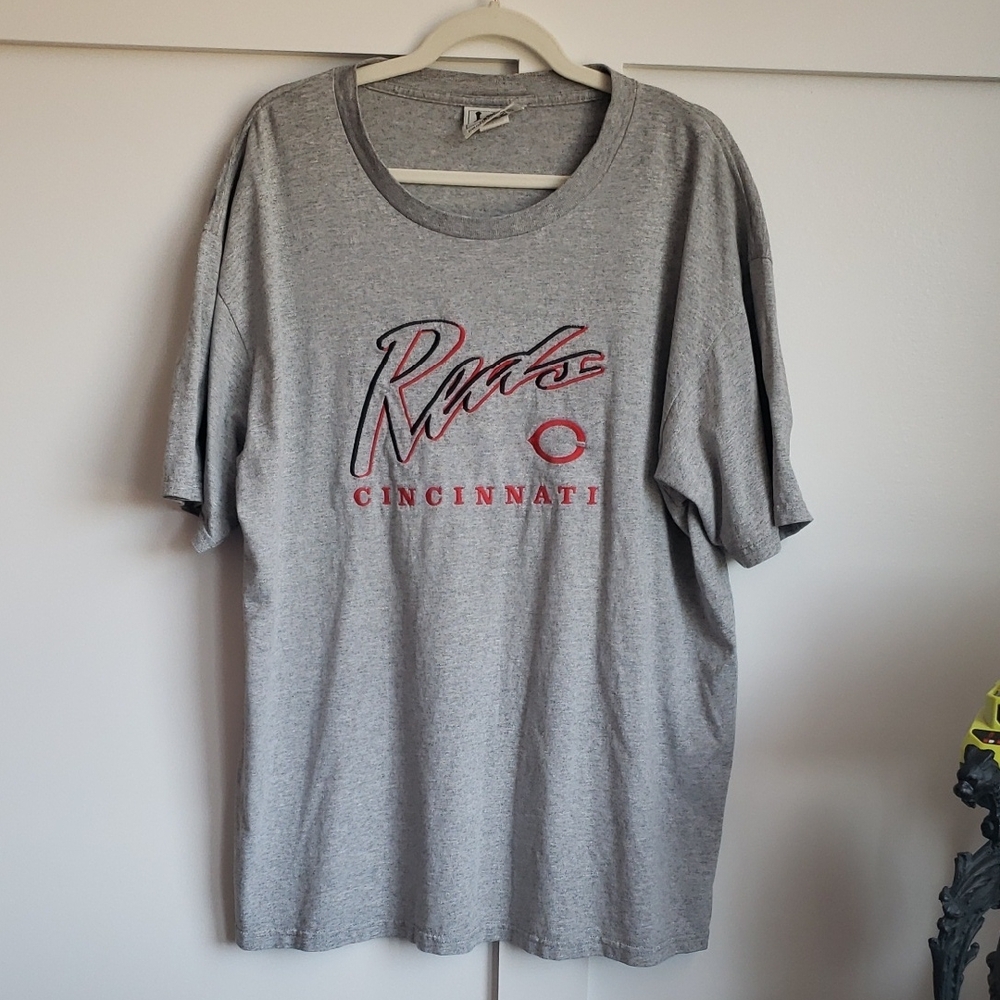 VINTAGE Cincinnati Reds Short-Sleeve Tee